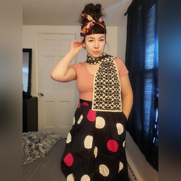 Coach Scarf - Picture 9 of 10